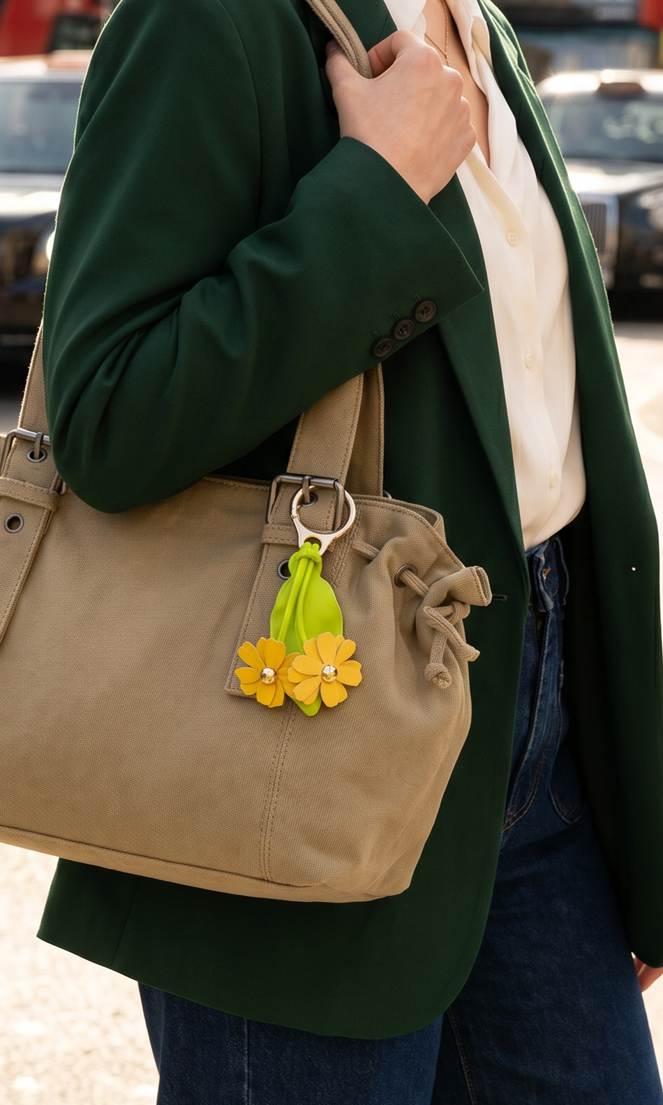 Yello flowers with leaf